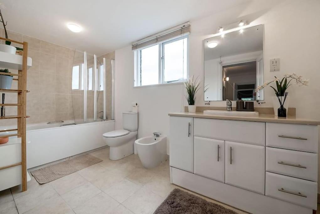Knightsbridge Two Bed Apartment Londres Exterior foto